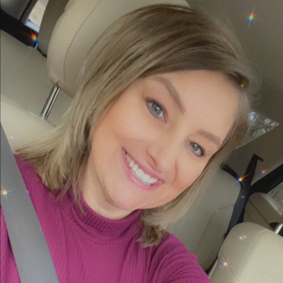 Meet your Posher, Kelley - Picture 1 of 1